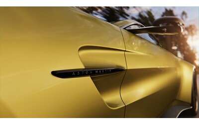 Una nuova Aston Martin Vantage in arrivo il 12 febbraio