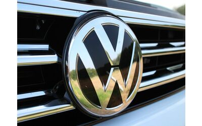 Volkswagen apre all rsquo uso della tecnologia Rivian anche su veicoli non elettrici