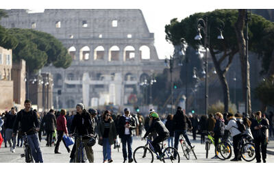 A Roma domani blocco del traffico. Informazioni e orari