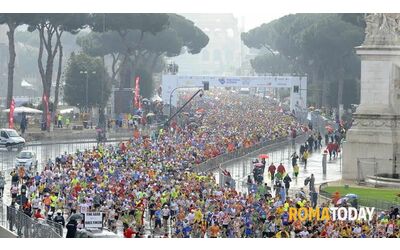 Maratona di Roma 2024: strade chiuse, divieti di parcheggio, bus deviati. Tutte le informazioni