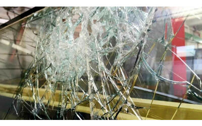 Notte criminale ai Parioli: ladri distruggono le vetrine di tre negozi