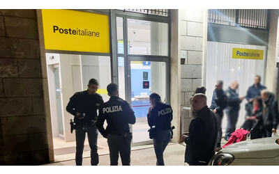Tentata rapina all'ufficio postale: bandito solitario fermato dalla polizia