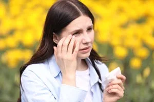 My Allergy Survival Kit: 5 Products Keeping My Itchy Eyes at Bay This Spring