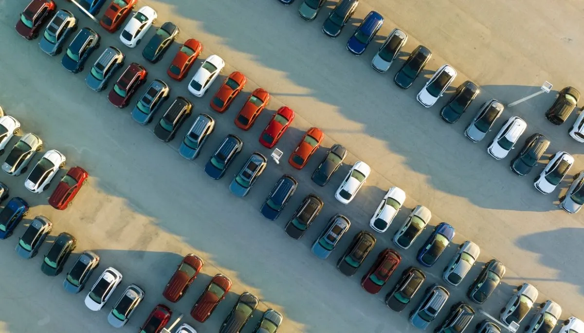 Esenzione bollo auto 2027, quali modelli sono esclusi: se hai questa macchina, paghi