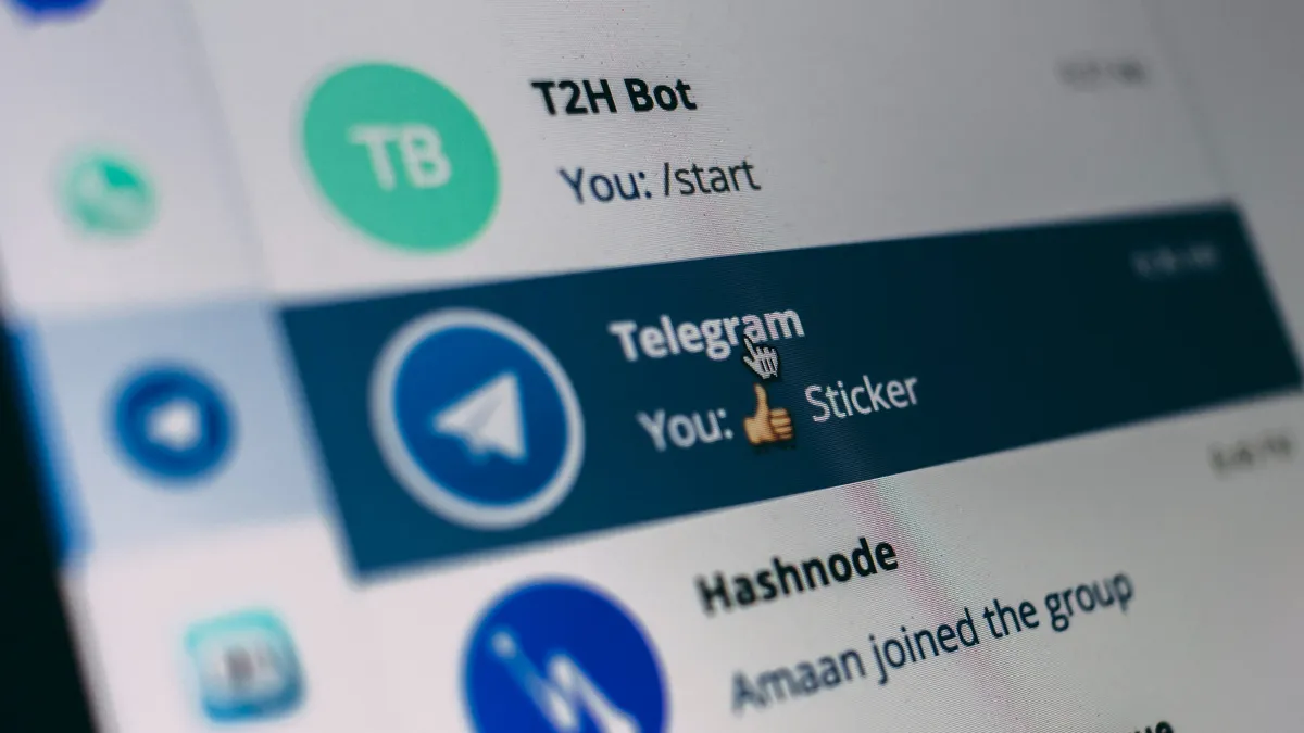 Le soluzioni per aggirare il riconoscimento biometrico sono in vendita su Telegram