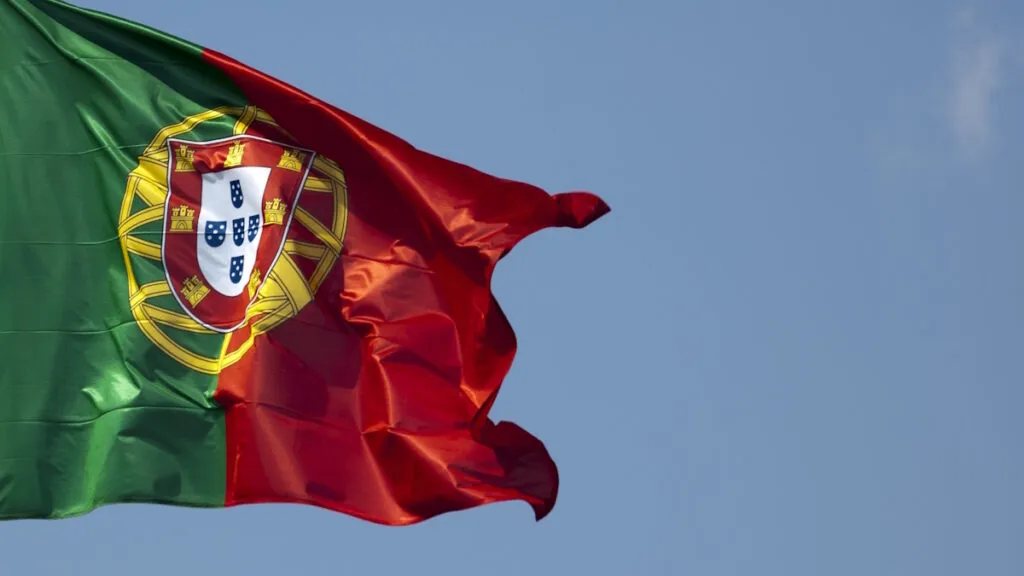 Amália, la voce dell’AI portoghese: Lisbona lancia il suo modello sovrano contro la dipendenza tecnologica USA