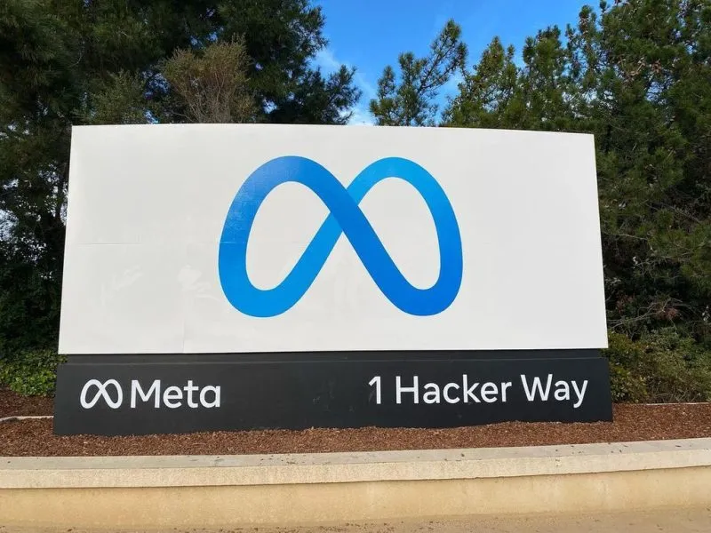 Meta, l’AI che doveva restare in laboratorio è arrivata su internet