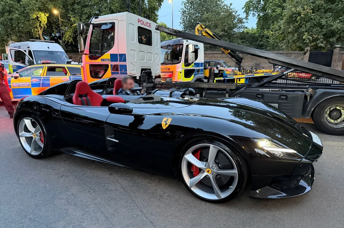 Londra, maxi-blitz polizia: sequestrate supercar per oltre 8 milioni di sterline