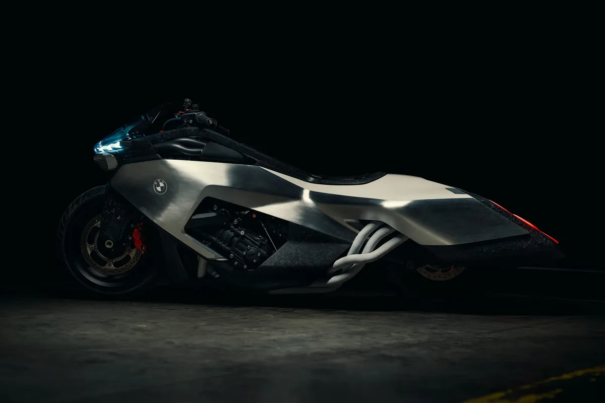 BMW Motorrad Vision K18: la concept bike debutta a Villa d’Este