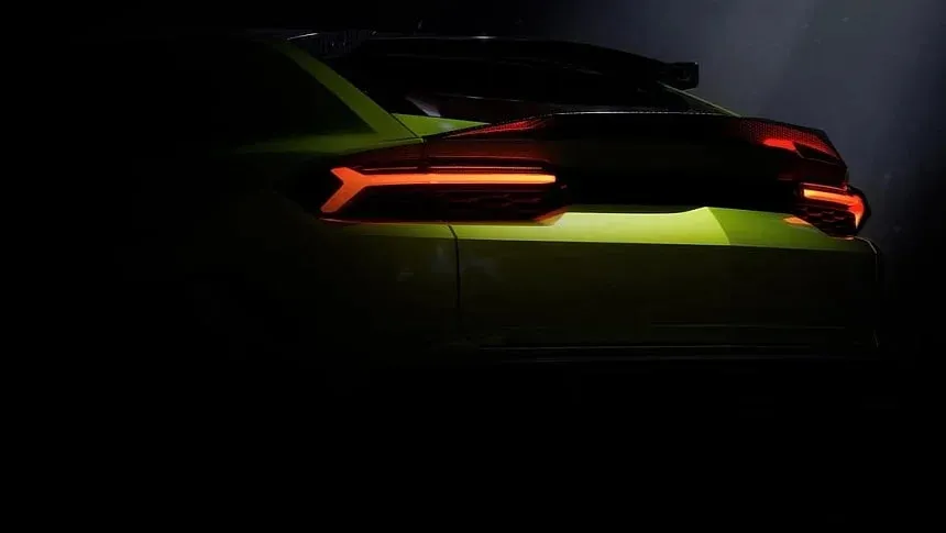 Lamborghini si prepara a svelare la Urus SE Performante: prima anticipazione