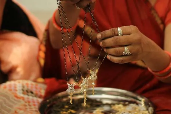 Caduta della rupia e dazi sull’oro, cosa succede in India