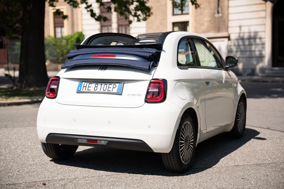 FIAT 500 Hybrid Cabrio Dolcevita e 600 Turbo 100 ampliano la gamma: i prezzi