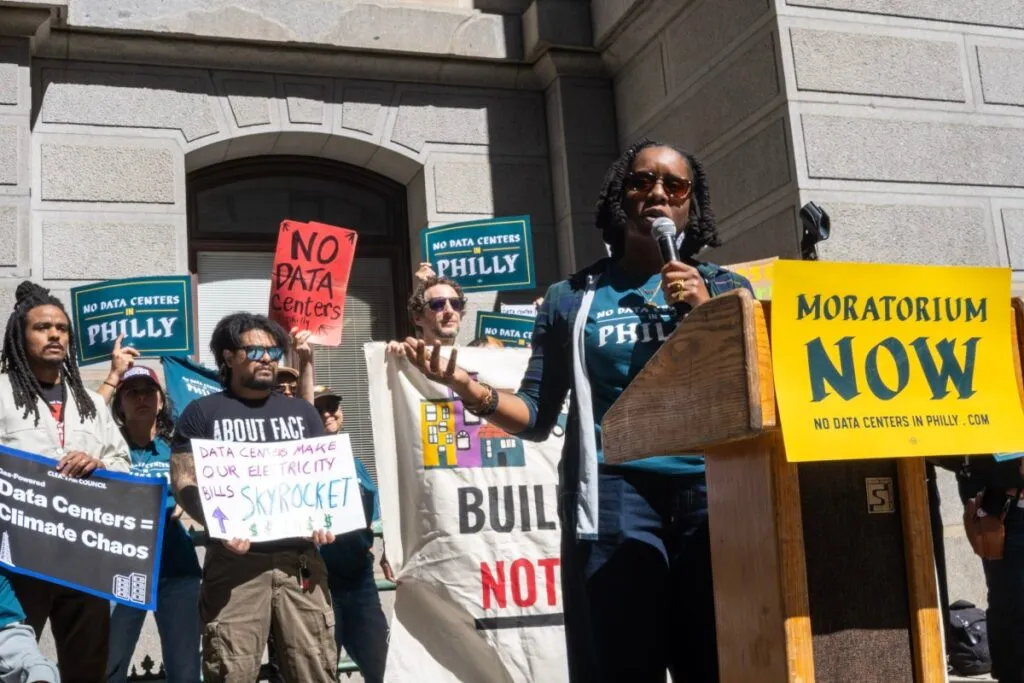 Filadelfia dice no ai data center per l’IA: Grays Ferry guida la protesta