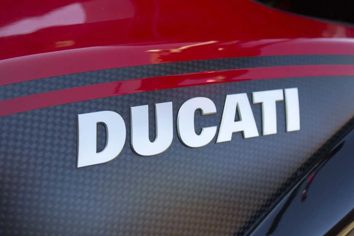 Ducati, presentata la livrea del super gommone da 1.500 CV che rivoluziona la nautica