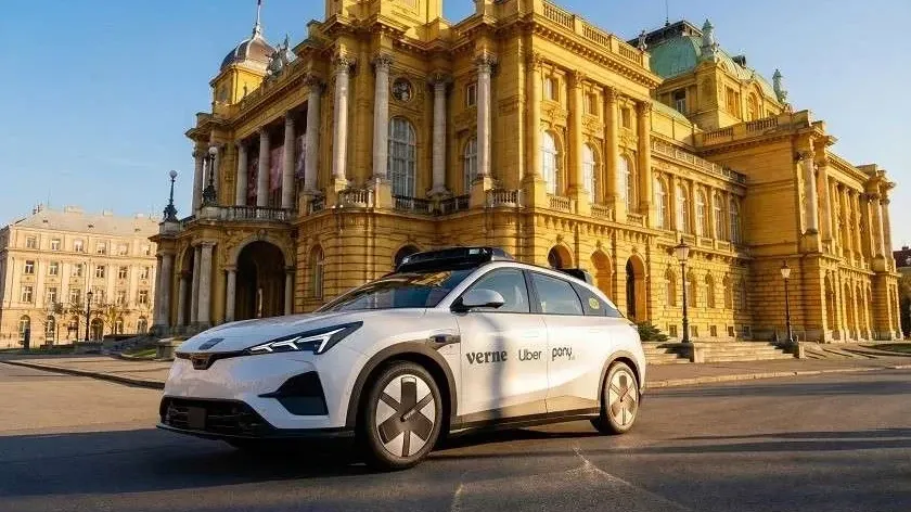 Robotaxi: loro dubitano ma partono, noi dubitiamo e freniamo