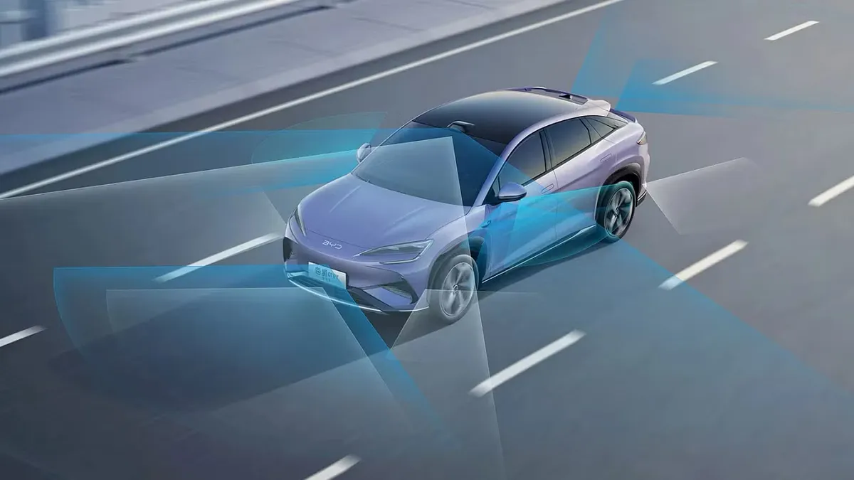 BYD pagherà per gli incidenti causati dal suo FSD: così sfida Tesla
