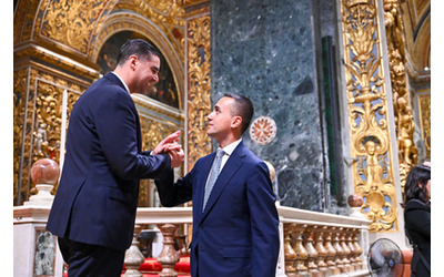 A Malta con Generoso e Roberto di Meo tra diavolesse e madonne nere: il Calendario firmato Massimo Listri sempre più cult