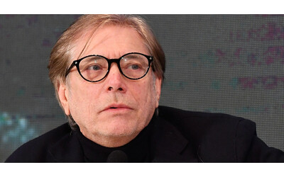 A Sanremo mi hanno trattato come un immigrato ero il terrone Sono stato la pi grande ingiustizia della musica italiana le parole di Nino D Angelo