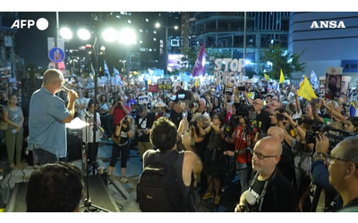 A Tel Aviv centinaia di persone in piazza per chiedere la fine della guerra a Gaza – Video
