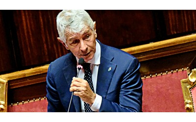 Abodi nega i milioni pubblici per Milano-Cortina: “Nessun finanziamento indiretto”. M5s: “Il conto lo pagheranno i cittadini”
