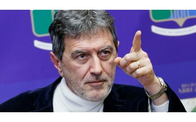 Abruzzo, la Giunta aumenta le tasse per coprire il buco nella sanità: opposizioni sul piede di guerra