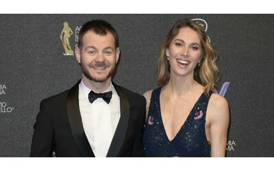Alessandro Cattelan, il primo incontro con la moglie: “Non sapevo chi fosse, credevo di averlo visto al parco”. Ecco chi è Ludovica Sauer
