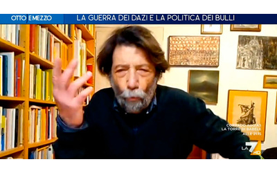 Almasri, Cacciari a La7: “Ipocrisia totale, da anni politica assassina sui migranti. Meloni contro i giudici? Solita sceneggiata italiota”