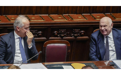 Almasri, le due versioni parallele di Nordio e Piantedosi: “Mandato dell’Aja nullo”, “Pericolosità evidente”. Quel che ancora non torna