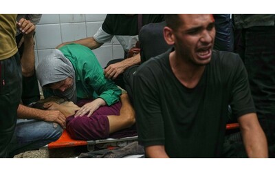 Almeno 34 palestinesi uccisi dall’alba nella Striscia. Tel Aviv chiude la strada verso Gaza City. Bbc: “Hamas rifiuterà il piano di pace di Trump”