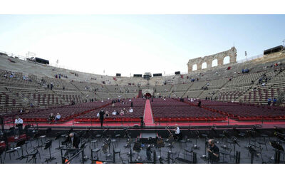 Arena di Verona ancora inadempiente verso i diritti dei disabili che non possono essere accompagnati sulle pedane. “Triste e umiliante”