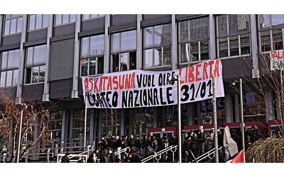 Associazione a delinquere lesioni e resistenza tutte le accuse cadute e no ai militanti del centro sociale Askatasuna