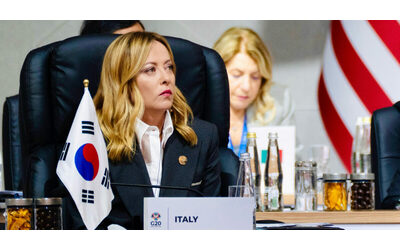 Atreju la mossa di Meloni S al duello con Schlein ma dev esserci anche Conte Il leader 5 stelle Non mi sottraggo