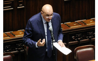 Attacchi alla Flotilla, l’informativa di Crosetto alla Camera e il dibattito in Aula – la diretta