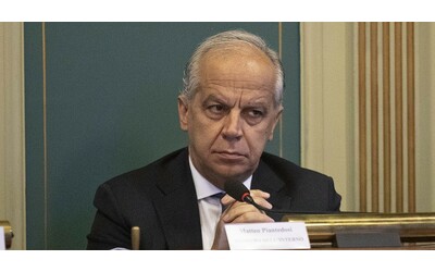 Attentato a Ranucci, le reazioni della politica. Piantedosi: “Rafforzeremo ogni misura a sua protezione”