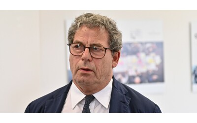 “Auto blu utilizzata per fini privati”: Gianfranco Miccichè è stato rinviato a giudizio per peculato e concorso in truffa