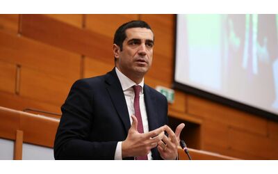 Autonomia differenziata, l’Emilia-Romagna cambia idea e ritira la proposta di Bonaccini: “Binario morto”