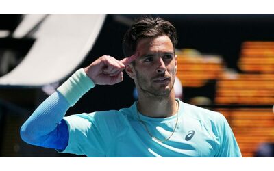 Autorevole concentrato e solido Musetti fa suo il derby con Sonego agli Australian Open e avanza Non mai facile contro uno dei miei migliori amici