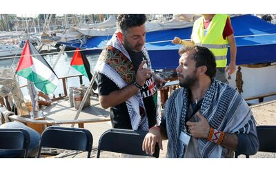 “Bendati per tutto il viaggio, picchiati così forte da perdere conoscenza due volte”: Avila e Abukeshek sono in Israele, interrogati da Servizi e giudici