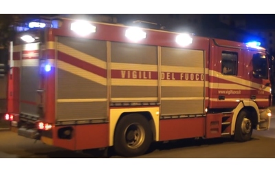 Bergamo, ritrovato un corpo carbonizzato dentro un’auto andata in fiamma a Clusone