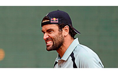 Berrettini pasticcia al servizio e perde a Montecarlo Fonseca va ai quarti il pi giovane a riuscirci dopo Nadal