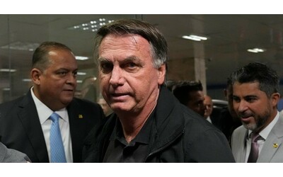 “Bolsonaro dietro al tentato golpe con cui mirava a uccidere Lula”: la Procura brasiliana accusa l’ex presidente