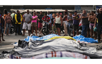 Brasile, 115 dei 117 morti nel blitz anti-narcos di Rio de Janeiro non erano indagati nell’inchiesta sul Comando Vermelho