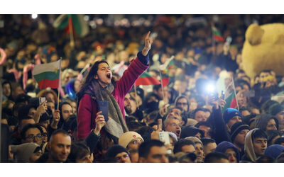 Bulgaria il governo si dimette dopo le proteste contro la corruzione e le politiche economiche