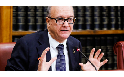 Campagna per il S a scuola il ministero su Catanzaro Nessun accordo con la Camera Penale Che parla di iniziativa interna