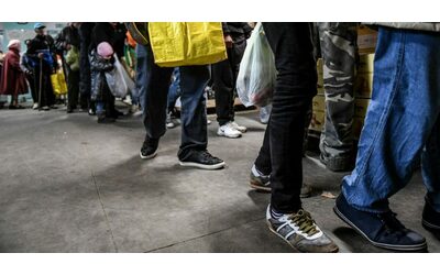 Caritas Torino l allarme per il crollo delle donazioni Chi aiutava non riesce pi a farlo Il 30 di chi si rivolge a noi lavora