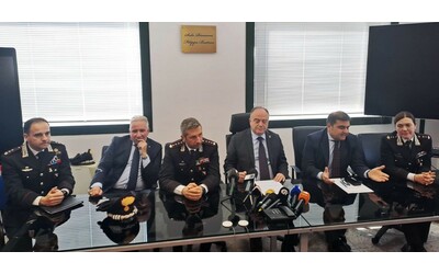 Casalesi il clan che cambia volto 23 arresti tra affari droga e riciclaggio Gratteri Indagine di serie A