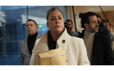 Caso Pelicot, la figlia Caroline Darian non parla più alla madre Gisèle: “Per me non è un’icona. Mi ha abbandonata”