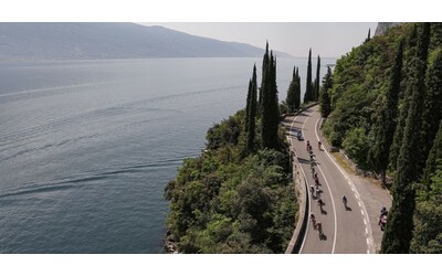 Cemento, inquinamento, overtourism e affitti brevi minacciano il Lago di Garda. L’appello degli ambientalisti
