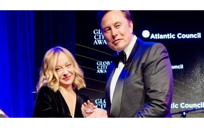 Che c’è di male se l’Italia si consegna mani e piedi a Elon Musk?