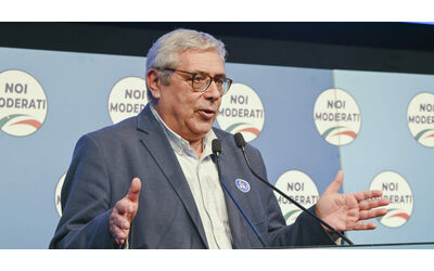 Chiesti i domiciliari per Totò Cuffaro: indagine su appalti truccati nella sanità. “Avviso di arresto” per 18 persone